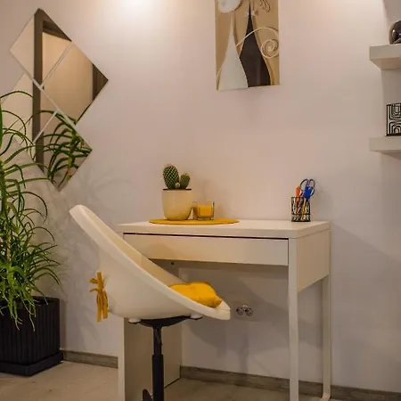 Kitty Sunflower Apartment Alba Iulia